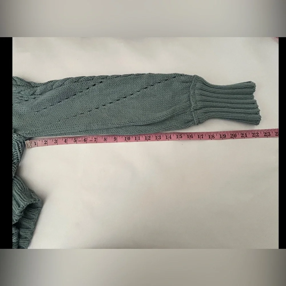 Free People Sandre Sweater Womens‎ Large Green Oversized Cable Knit Boho Cozy